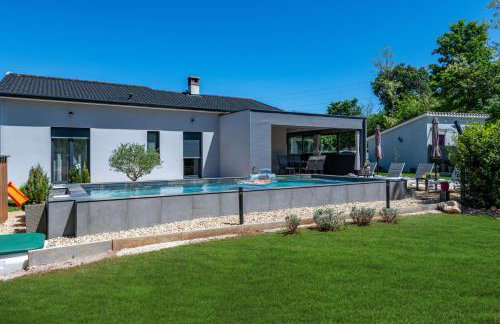 Villa Shanti, a luxurious and modern Villa surrounded by nature - Foto 1