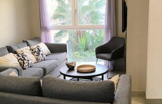 Casa con jardín, aparcamiento - Photo 6