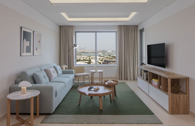 Staybridge Suites Dubai Internet City by IHG - Photo 12