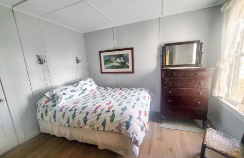 Pillsbury Point Cottage on West Lake Okoboji - Photo 14