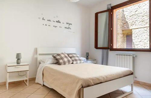 Casa Nadia - Incantevole appartamento con giardino - Foto 13