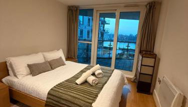 Modern Riverside Gem - Foto 3