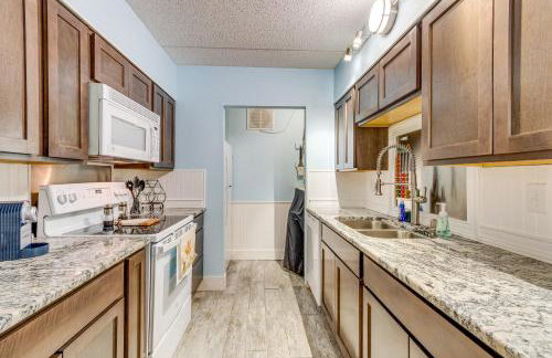 Central Mary Esther Condo 5 Mi to Okaloosa Island! - Foto 4