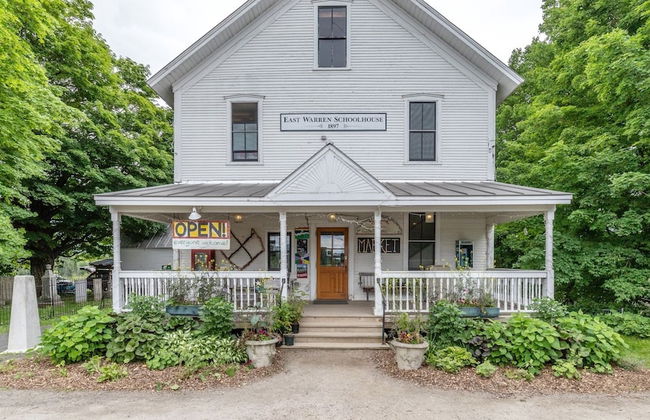 208 Village Gate Studio Bedroom Condo by RedAwning - Photo 18