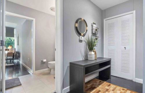 Lovely 2Bdrm 2Bath Thorton Park Condo with secure parking - Foto 20