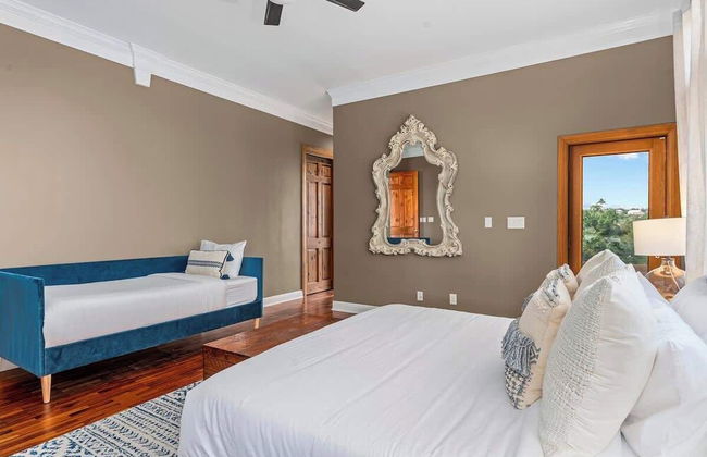 Luxurious Lake Park House: Sleeps 25, Pool, Hot-tub, Firepit and Game Room! - Foto 17