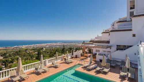 Macdonald La Ermita Resort - Photo 2, sunbed