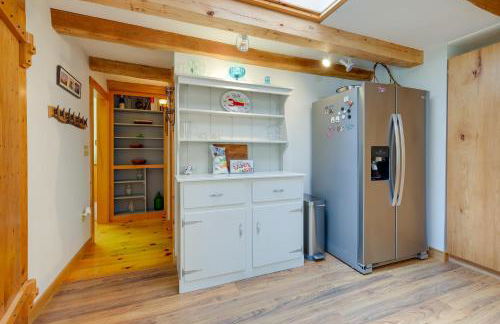 2 Mi to Beach! Cape Cod Family Retreat with Deck - Foto 11