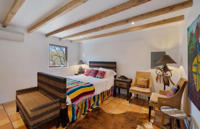 Dancing Hare - Colorful and Inviting Tesuque Home Right Next to Bishop`s Lodge - Foto 16