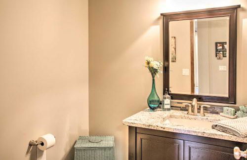 Luxurious Liberty Lake Hideaway with Hot Tub! - Foto 20