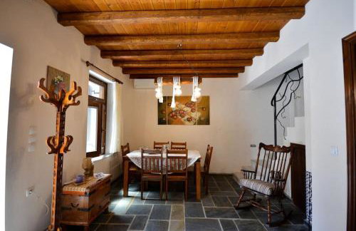 Two-storey house with loft at Agria,Volos - Foto 16