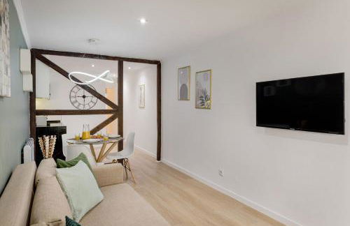 Alfama with Private Patio & Barbecue - Foto 14