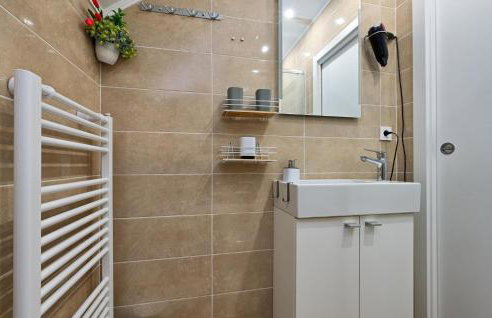 Amazing Home In Sveti Kriz - Foto 30