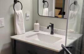 Grand Hideaway - King Bed! - Foto 8