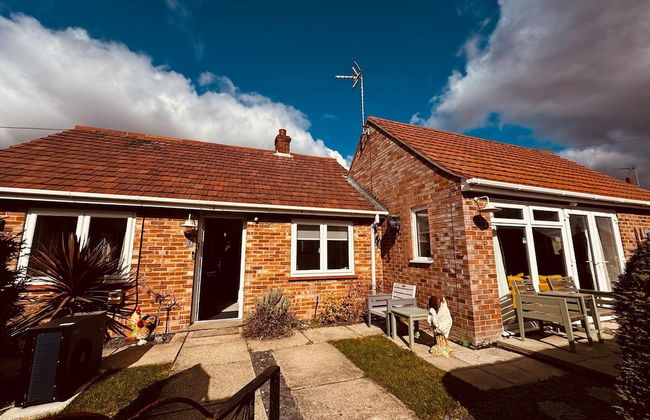 Luxury Adult-only 2-bedroom Bungalow With Hot Tub - Foto 34