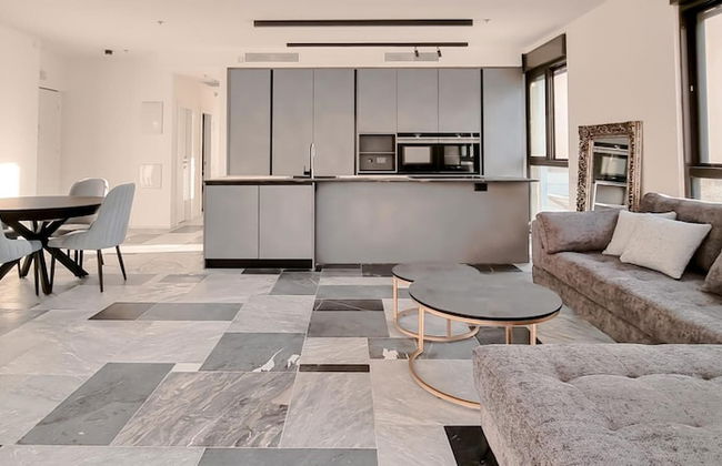 Matmon Cohen Quartz in Tel Aviv-yafo - Foto 3