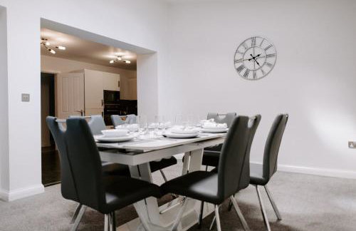 Gadbridge - 3 Bedroom House, parking and garden! - Foto 7