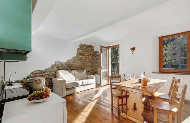 Garden Home - Photo 18