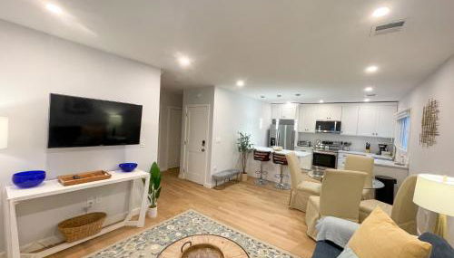 Modern 2 bed,2 bath Gem MIT Central Cambridge - Photo 3