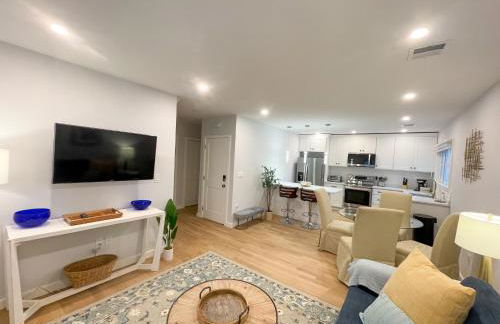 Modern 2 bed,2 bath Gem MIT Central Cambridge - Photo 3