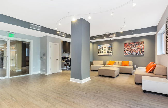 Dharma Home Suites South Miami at Red Road Commons - Foto 63