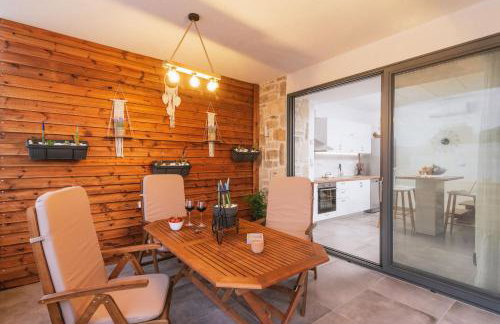 Aphrodite Luxury Accommodation - Photo 29