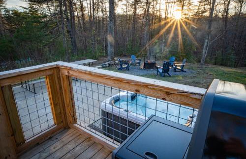 Wooded Circle - Barrel sauna, hot tub, fire pit - Foto 6