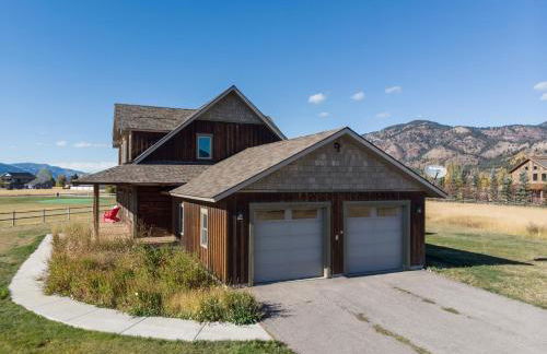 Alpine Airspace by KABINO Airpark Foosball Garage Satellite - Foto 35