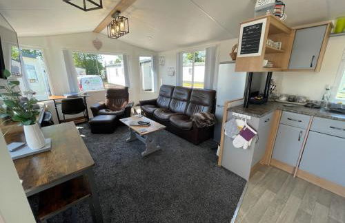 6 Rannoch, lovely holiday static caravan for dogs & their owners. - Photo 9