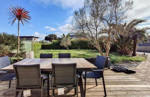 3 Bedroom Lovely Home In Saint-Pabu - Foto 9