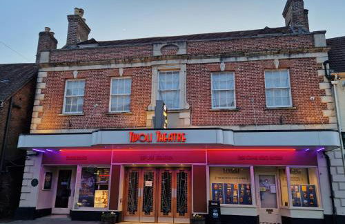 West Street Views #1 - Peaceful town centre apartment - Photo 30