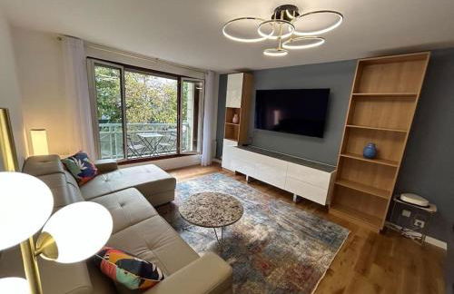 Splendid 92m2 Renovated, 4 Rooms - Foto 1