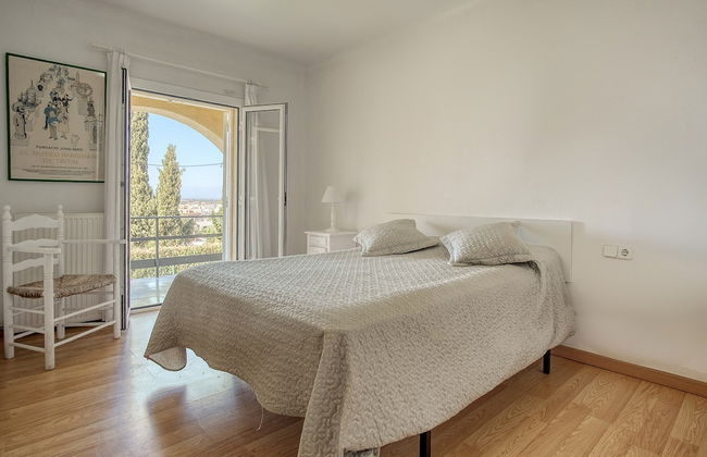 House in Roses With Pool Near La Punta Beach - Photo 5