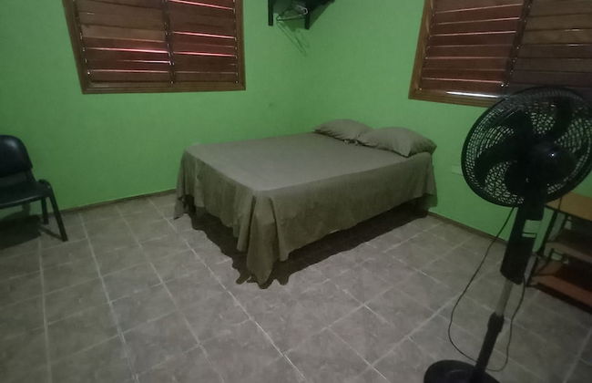 Deano's Cottages - Photo 26