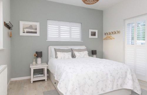 Luxury Beachfront Retreat for 14 with Hot Tub - Photo 51