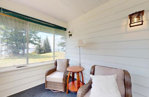 Flagpole Point - Photo 9