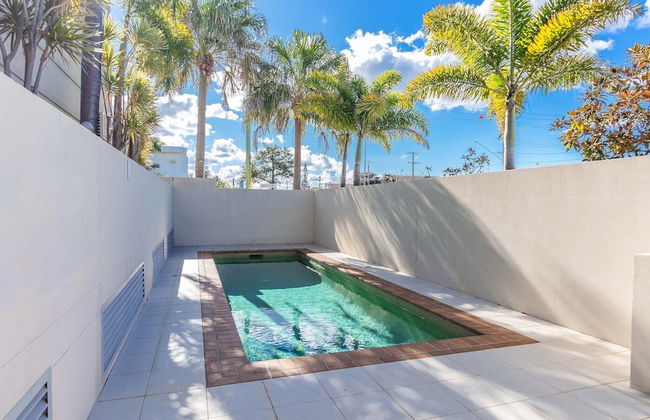 Mermaid Beach Luxury Penthouse - Photo 46