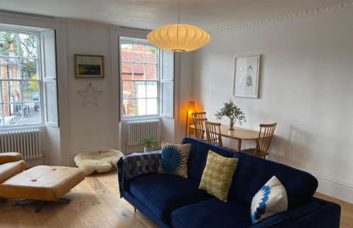 Stunning Georgian Flat in The Heart of Midhurst Old Town - Foto 3