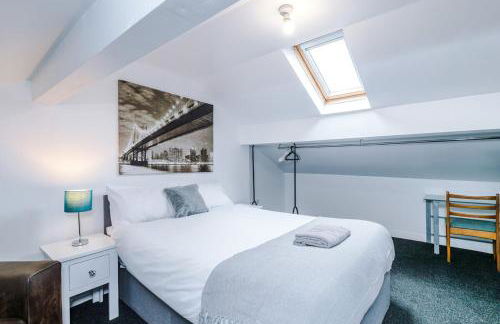 4BDR House By Eason Stays Short Lets Chorley - Foto 2