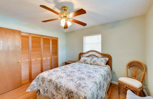 Coastal Oasis with Shared Pool, 2 Mi to Beach! - Foto 17