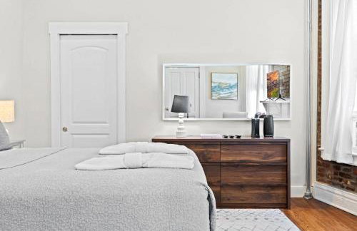 Historic 3-BR Downtown Bourbon Getaway - Foto 43