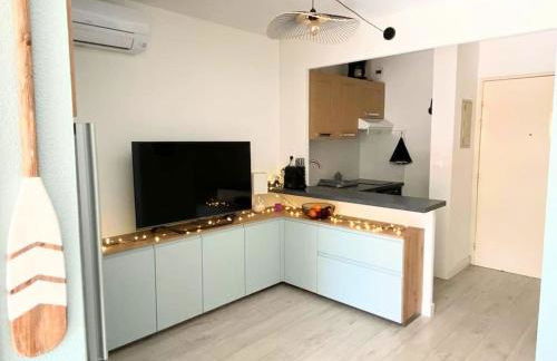 Le Murmure du Palmier * Mer à 2 min * Parking Privé * Terrasse - Foto 16