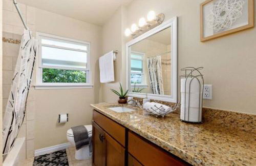 Yellow Stone: Chef's Kitchen, Patio & Location - Foto 8