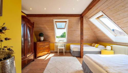 Seeblick-Dachgeschoss in historischer Villa zentral 4 PAX - Foto 4, wardrobe