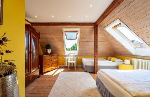 Seeblick-Dachgeschoss in historischer Villa zentral 4 PAX - Foto 4