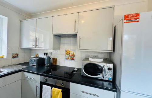 Town centre with parking - Foto 7