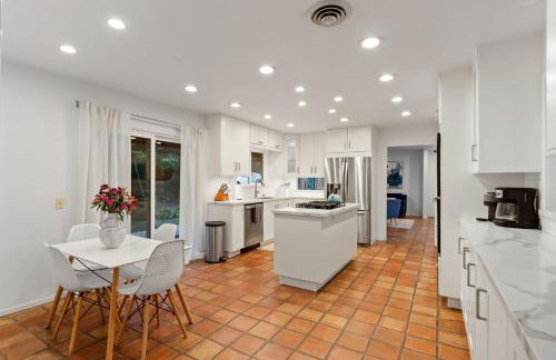 Ocean View Retreat Firepit & Spacious Yard - Foto 20