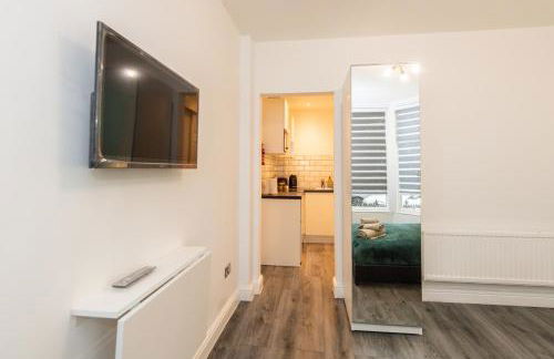 Five Seasons Liverpool City - Modern Studios near Anfield - Foto 33