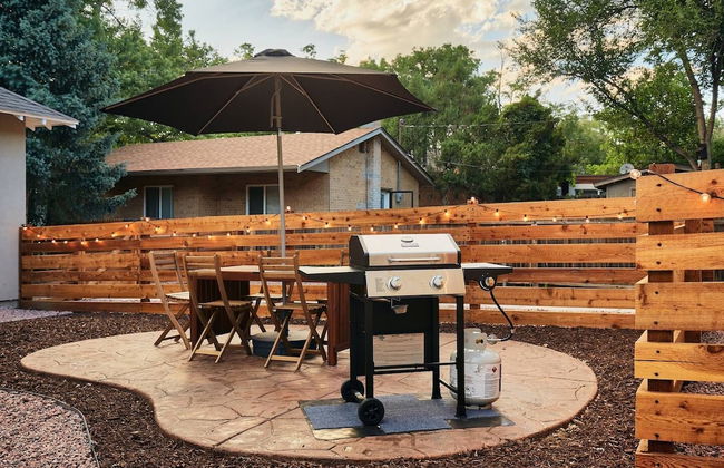 2BR Olympic Center Downtown - Photo 22