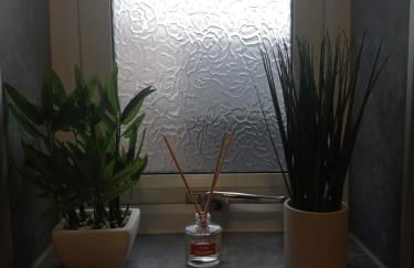 Douglas Apartment - Trains to Edin & Glasgow - Private Parking - Photo 20